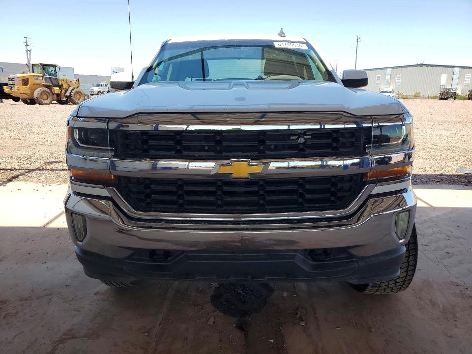 61789636 :رقم المزاد ، 3GCUKREC8JG564091 vin ، 2018 Chevrolet Silverado K1500 Lt مزاد بيع