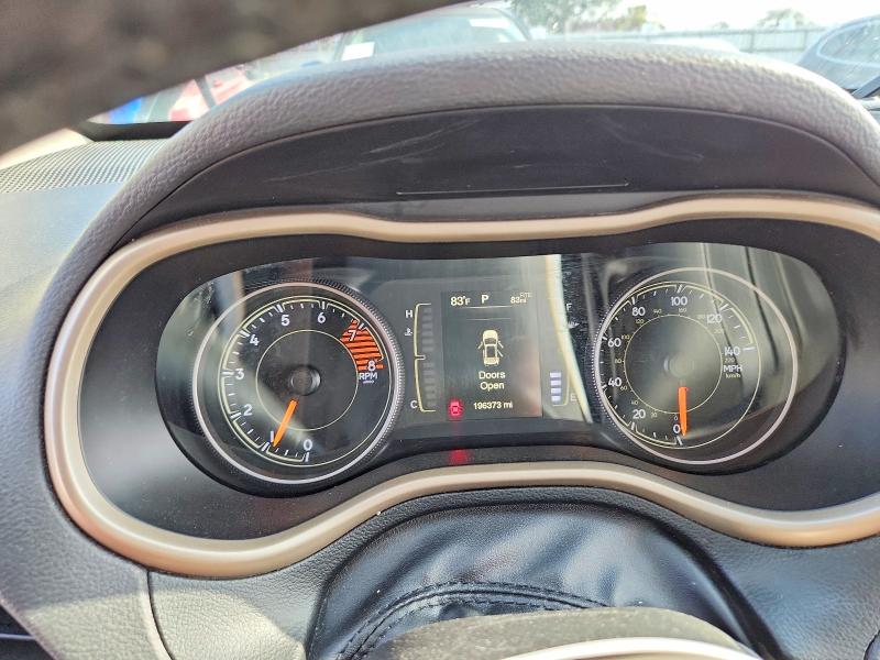 2017 Jeep Cherokee მანქანა იყიდება აუქციონზე, vin: 1C4PJLCS4HW623995, აუქციონის ნომერი: 61414646