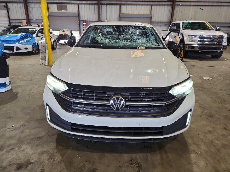2024 Volkswagen Jetta მანქანა იყიდება აუქციონზე, vin: 3VWBM7BU6RM021139, აუქციონის ნომერი: 59102746