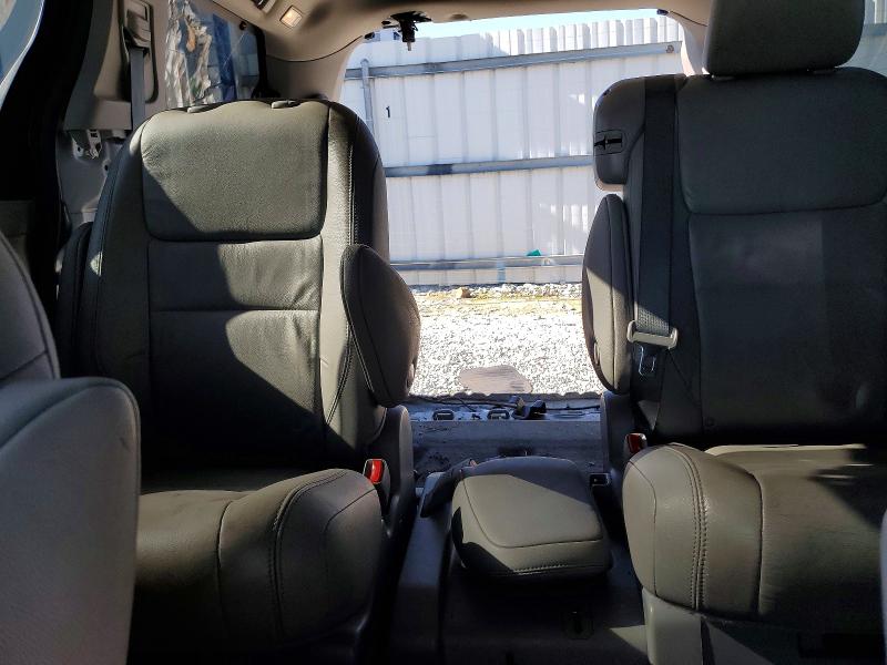 Продажа на аукционе авто 2019 Toyota Sienna, vin: 5TDYZ3DCXKS978066, номер лота: 58997156