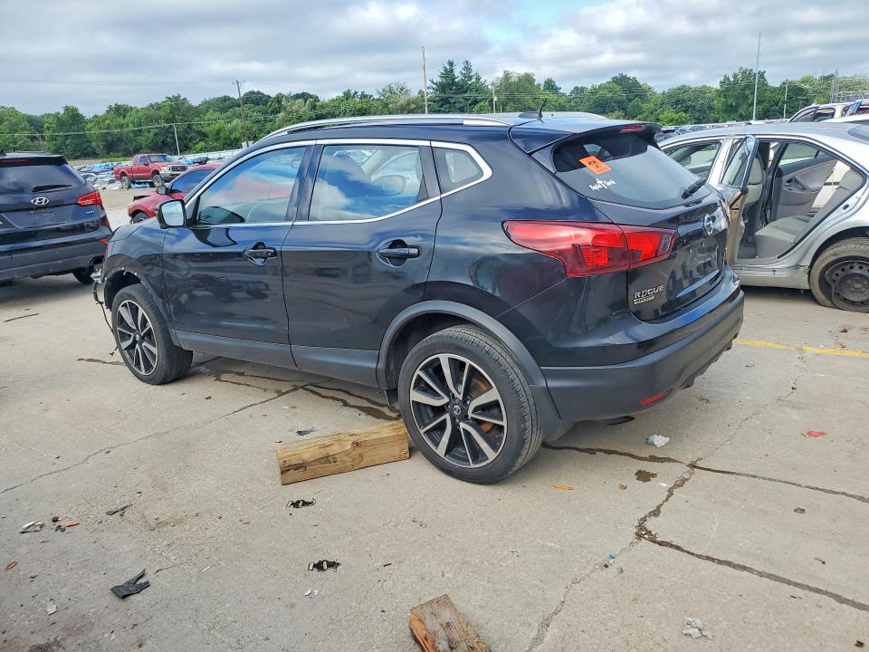 60159056 :رقم المزاد ، JN1BJ1CR1JW282852 vin ، 2018 Nissan Rogue Sport مزاد بيع