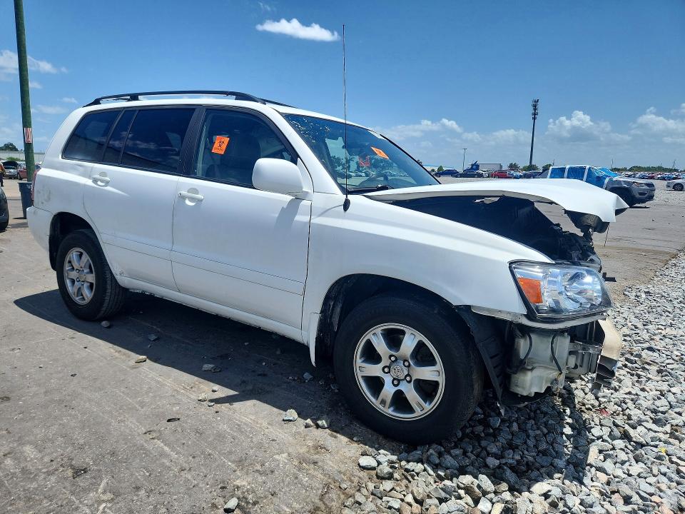 61414126 :رقم المزاد ، JTEDP21A050058483 vin ، 2005 Toyota Highlander مزاد بيع