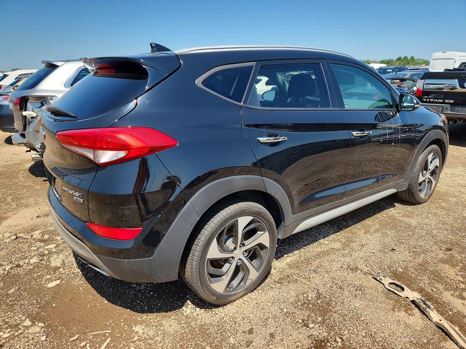 2017 Hyundai Tucson მანქანა იყიდება აუქციონზე, vin: KM8J3CA26HU563776, აუქციონის ნომერი: 59608366