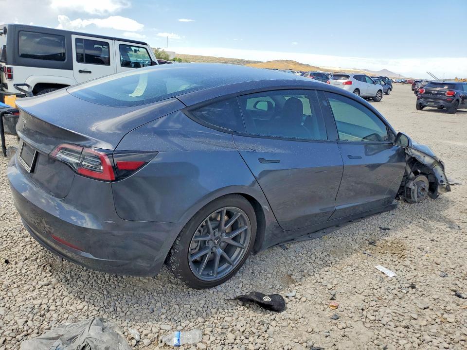59890946 :رقم المزاد ، 5YJ3E1EA0NF194415 vin ، 2022 Tesla Model 3 مزاد بيع
