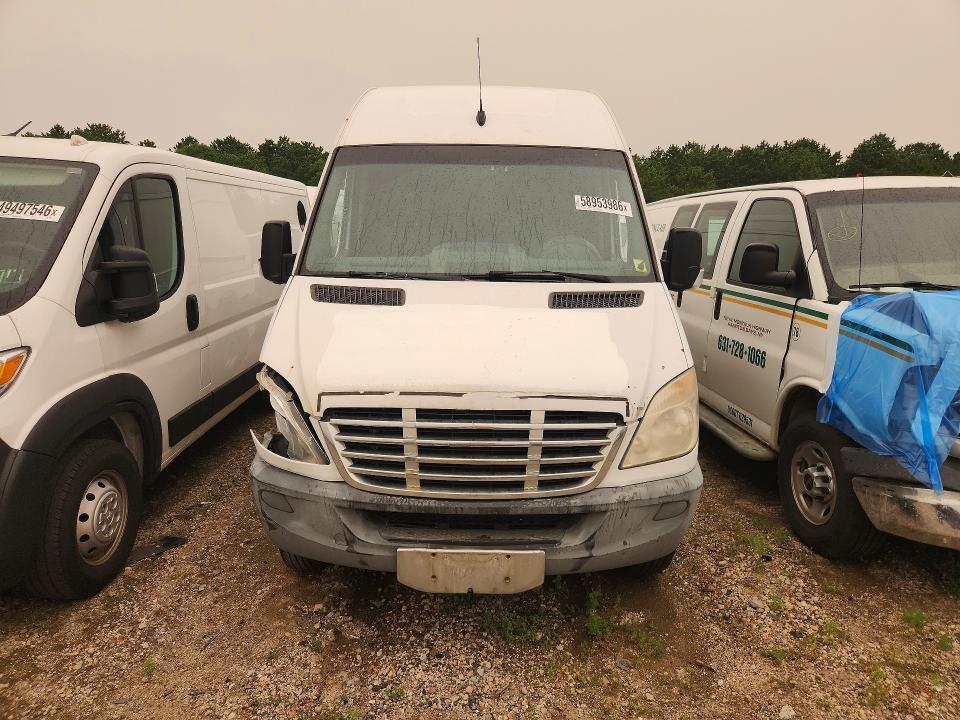 2011 Freightliner Sprinter მანქანა იყიდება აუქციონზე, vin: WDYPF0CC0B5532653, აუქციონის ნომერი: 58953986