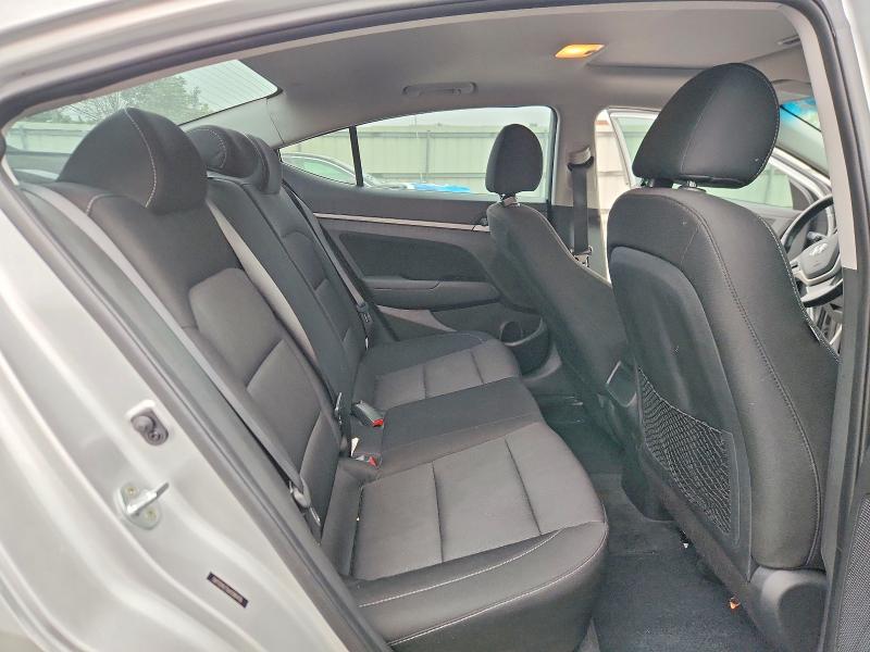 62913276 :رقم المزاد ، 5NPD84LF9JH286470 vin ، 2018 Hyundai Elantra مزاد بيع