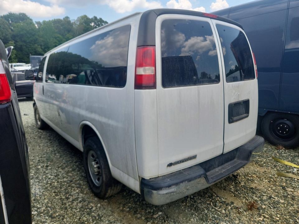 60041516 :رقم المزاد ، 1GAZGPFG1G1191733 vin ، 2016 Chevrolet Express G3500 مزاد بيع