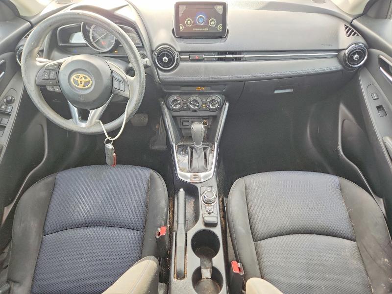 60937176 :رقم المزاد ، 3MYDLBYV6HY193777 vin ، 2017 Toyota Yaris مزاد بيع
