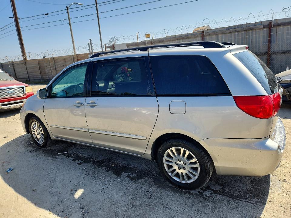 63247636 :رقم المزاد ، 5TDZK22CX7S087885 vin ، 2007 Toyota Sienna مزاد بيع