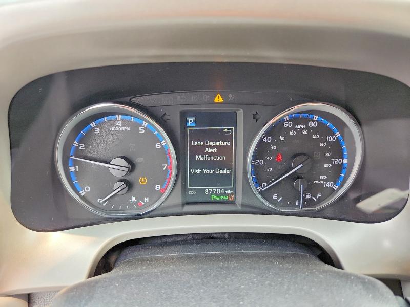 Продаж на аукціоні авто 2017 Toyota Rav4, vin: 2T3DFREV9HW650039, номер лоту: 61742966