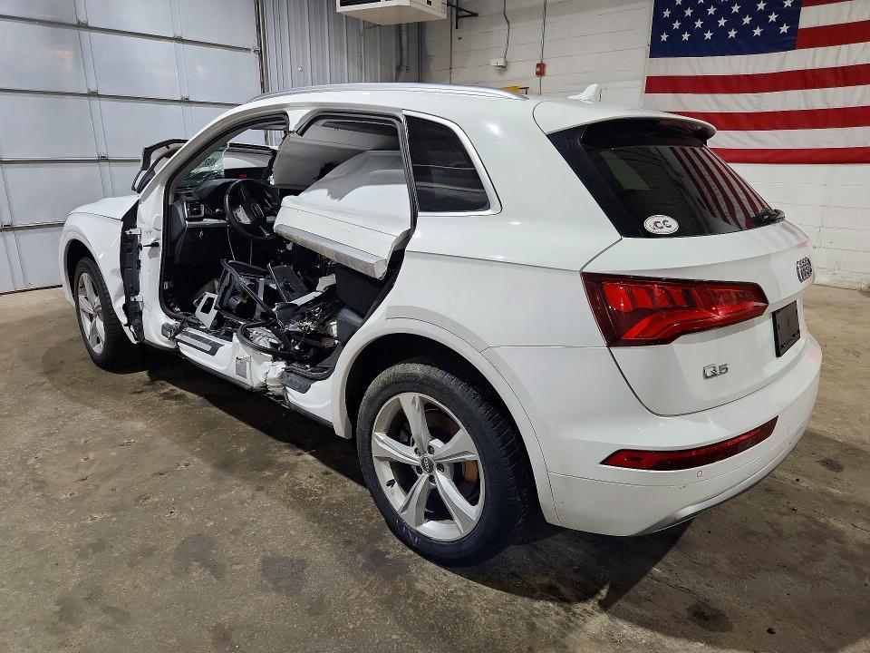 62143056 :رقم المزاد ، WA1BNAFY6J2128546 vin ، 2018 Audi Q5 مزاد بيع