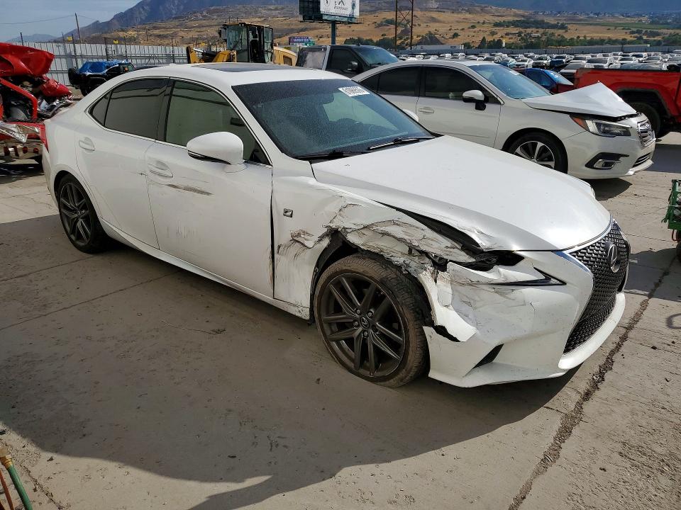 2014 Lexus Is მანქანა იყიდება აუქციონზე, vin: JTHCF1D26E5013504, აუქციონის ნომერი: 61069506
