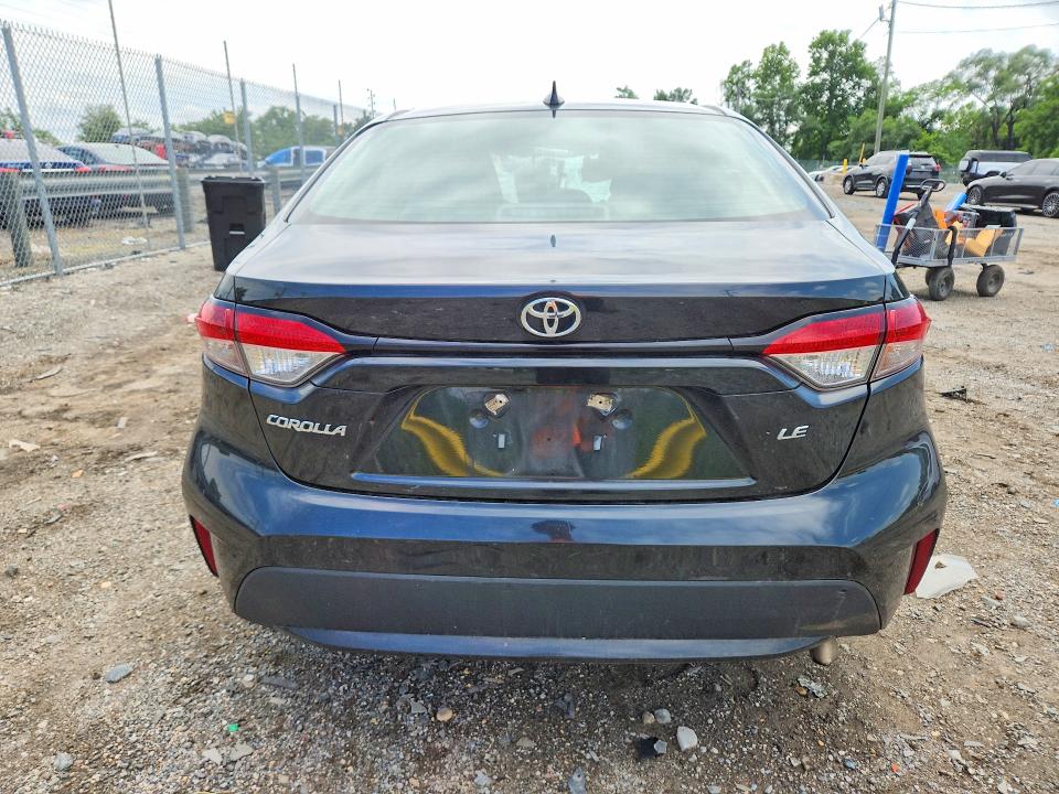 60193516 :رقم المزاد ، 5YFEPMAE9MP220557 vin ، 2021 Toyota Corolla مزاد بيع