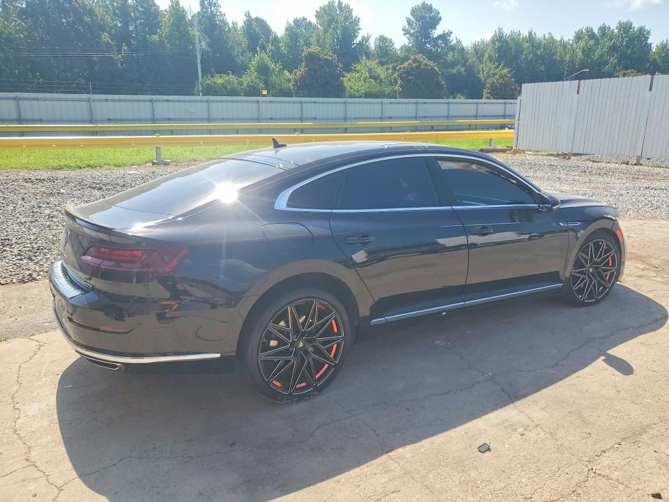 2021 Volkswagen Arteon მანქანა იყიდება აუქციონზე, vin: WVWSR7AN2ME012001, აუქციონის ნომერი: 59291166