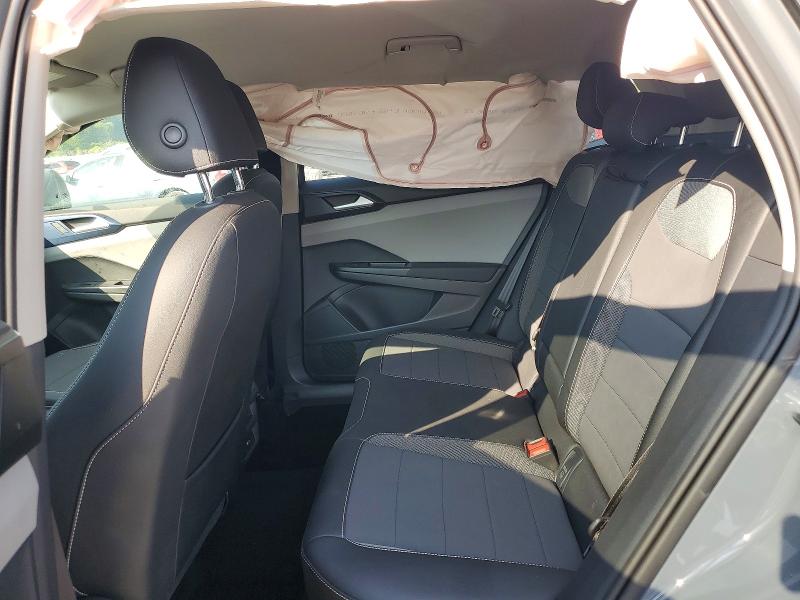 61537556 :رقم المزاد ، 3VVYX7B2XNM090737 vin ، 2022 Volkswagen Taos مزاد بيع
