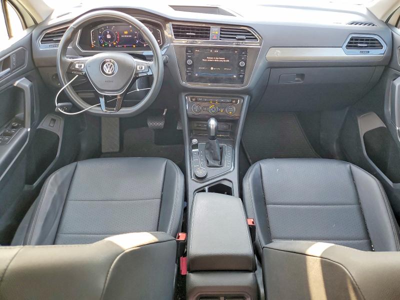 61777436 :رقم المزاد ، 3VV2B7AX5LM069521 vin ، 2020 Volkswagen Tiguan مزاد بيع