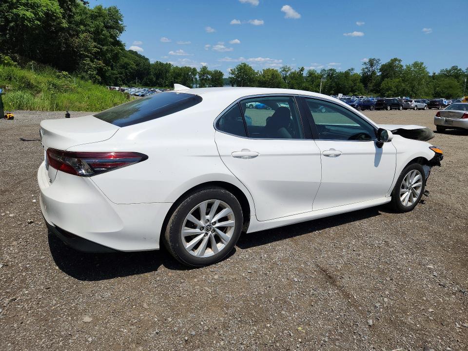 Продаж на аукціоні авто 2021 Toyota Camry, vin: 4T1C11BK2MU020727, номер лоту: 62258126