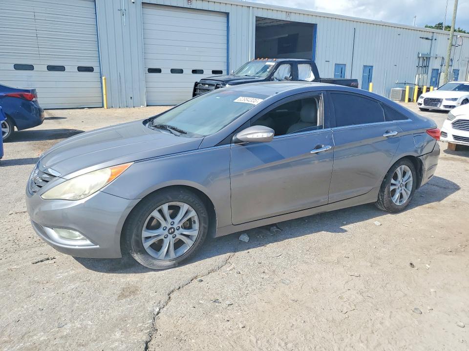 60984306 :رقم المزاد ، 5NPEC4AC6BH302864 vin ، 2011 Hyundai Sonata مزاد بيع
