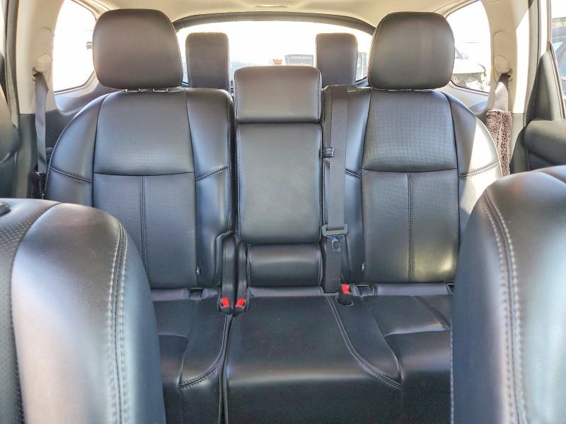 60211046 :رقم المزاد ، 5N1DR2MN4JC638062 vin ، 2018 Nissan Pathfinder مزاد بيع