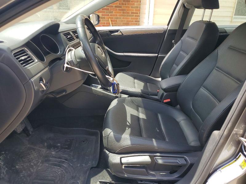59606596 :رقم المزاد ، 3VWD07AJ8FM301460 vin ، 2015 Volkswagen Jetta مزاد بيع
