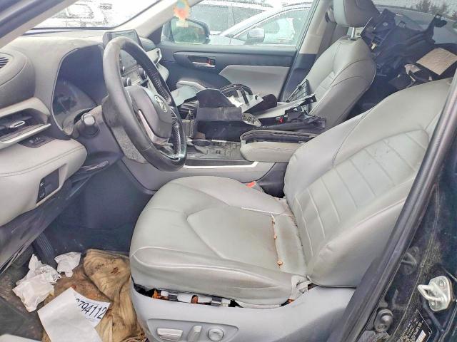 Продажа на аукционе авто 2020 Toyota Highlander, vin: 5TDHZRBH8LS503177, номер лота: 61434826