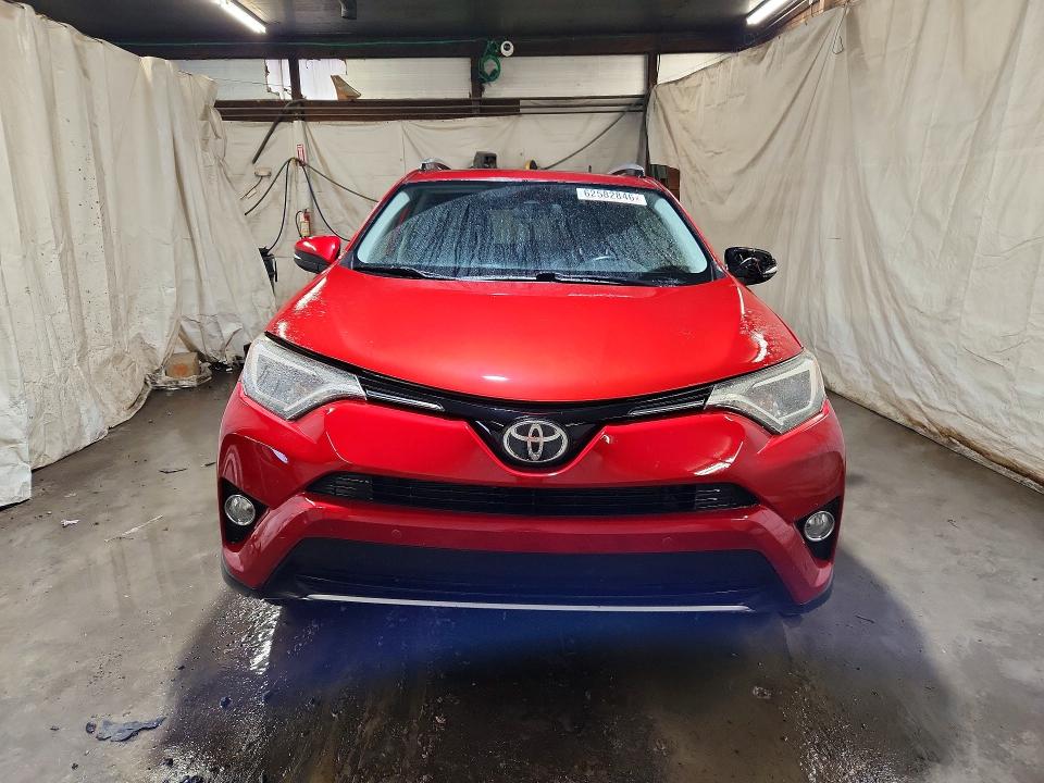 62582846 :رقم المزاد ، JTMRFREV6HJ168617 vin ، 2017 Toyota Rav4 مزاد بيع