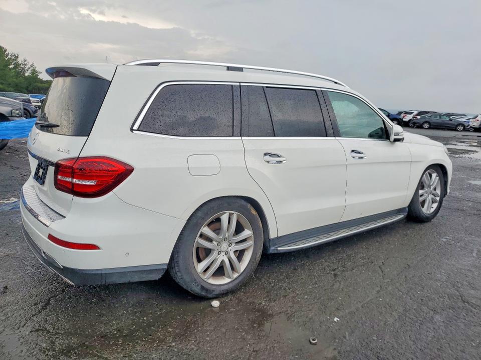60770016 :رقم المزاد ، 4JGDF6EE8HA745927 vin ، 2017 Mercedes-benz Gls مزاد بيع