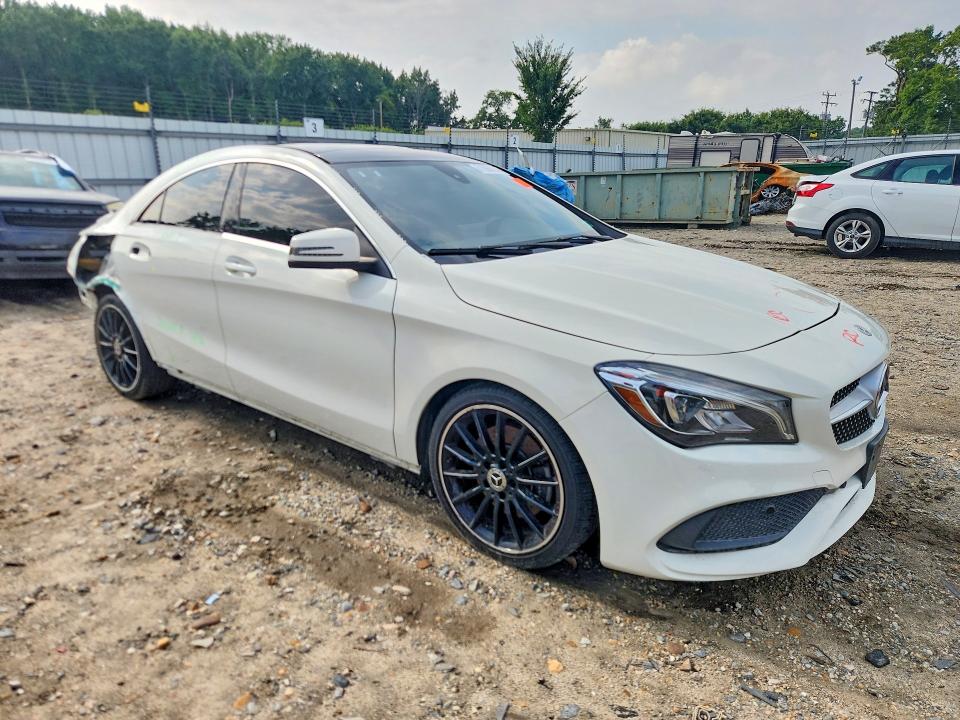 Продажа на аукционе авто 2018 Mercedes-benz Cla, vin: WDDSJ4EB0JN573675, номер лота: 61566936