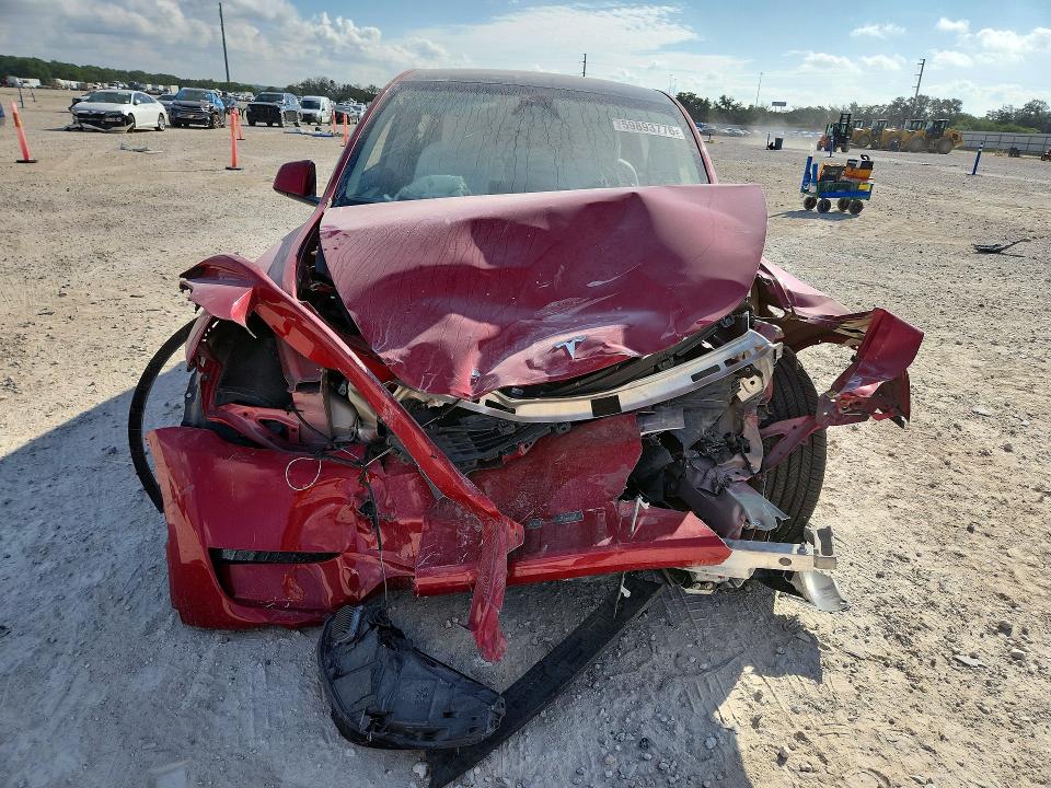 59893776 :رقم المزاد ، 7SAYGDEF6PF947643 vin ، 2023 Tesla Model Y مزاد بيع
