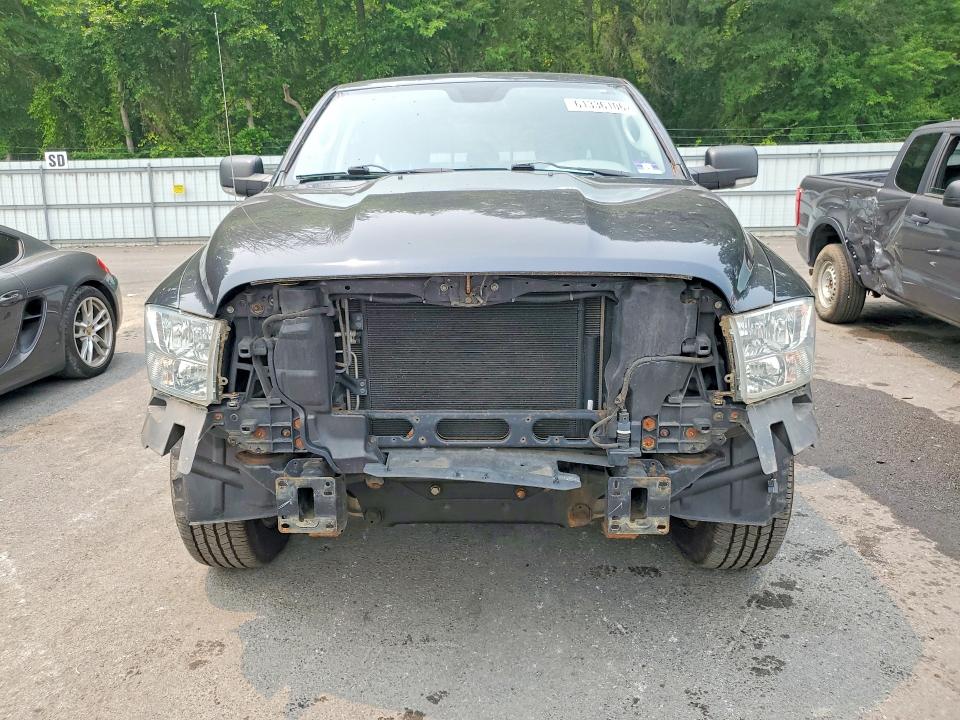 61336106 :رقم المزاد ، 1C6RR7GT7DS539836 vin ، 2013 Ram 1500 مزاد بيع