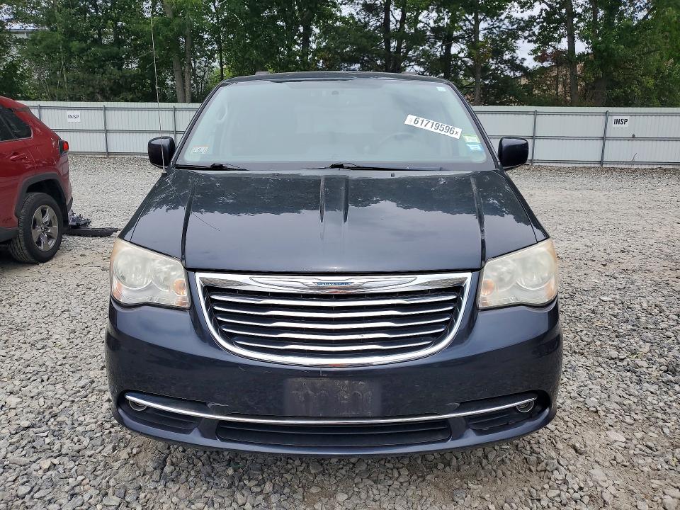 61719596 :رقم المزاد ، 2C4RC1BG5DR747636 vin ، 2013 Chrysler Town & Country مزاد بيع