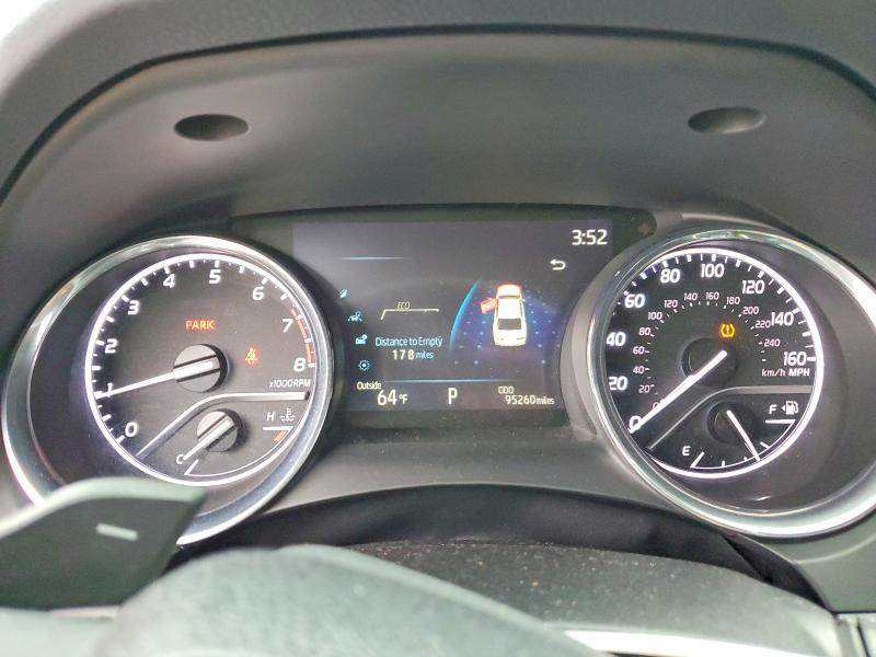 61444536 :رقم المزاد ، 4T1G11BK9LU006520 vin ، 2020 Toyota Camry مزاد بيع
