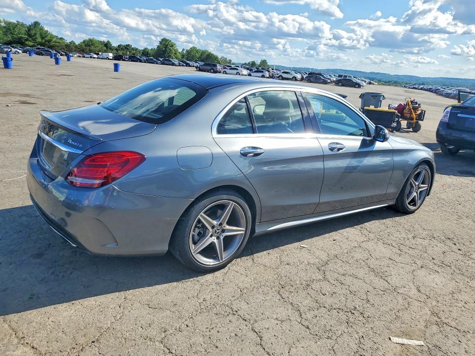2018 Mercedes-benz C მანქანა იყიდება აუქციონზე, vin: 55SWF4KB5JU244923, აუქციონის ნომერი: 60262226