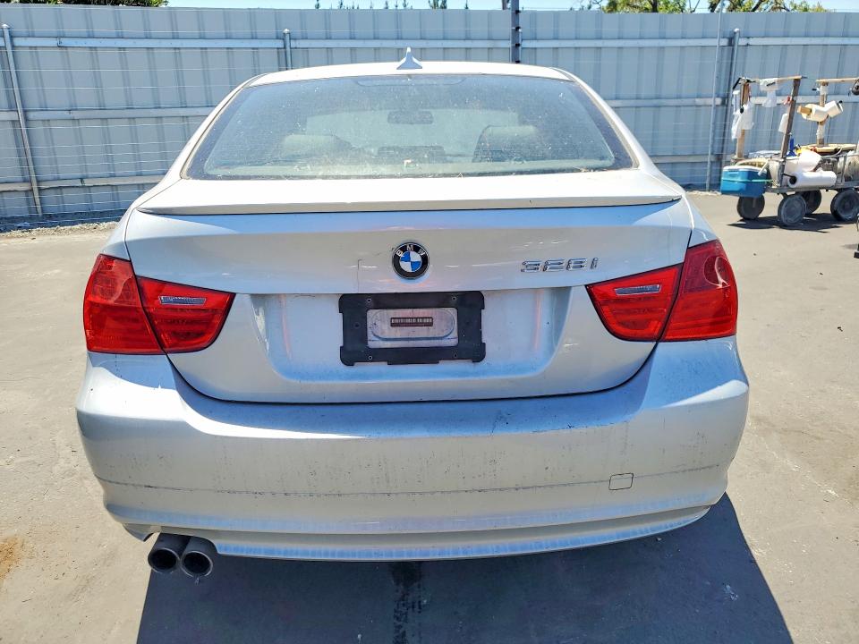 60258116 :رقم المزاد ، WBAPH5G54ANM36907 vin ، 2010 Bmw 328 مزاد بيع