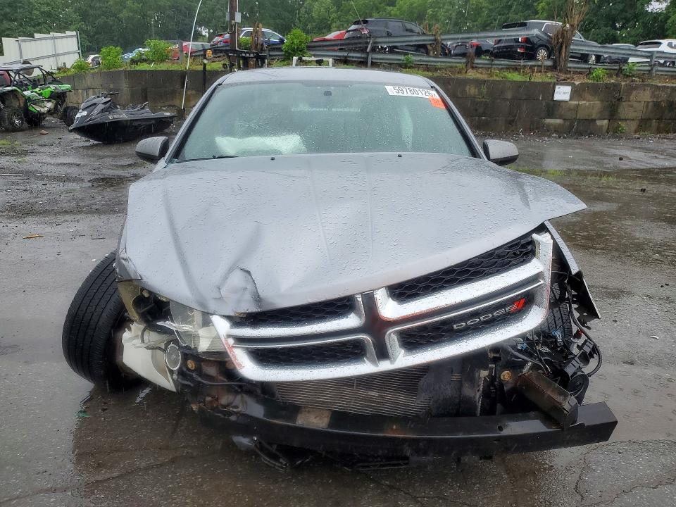 59780126 :رقم المزاد ، 1C3CDZAB4DN642983 vin ، 2013 Dodge Avenger مزاد بيع
