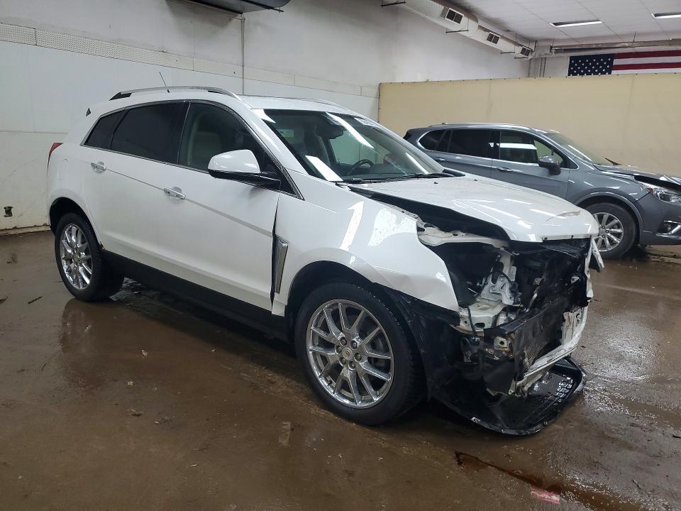 60495426 :رقم المزاد ، 3GYFNFE32ES658043 vin ، 2014 Cadillac Srx مزاد بيع