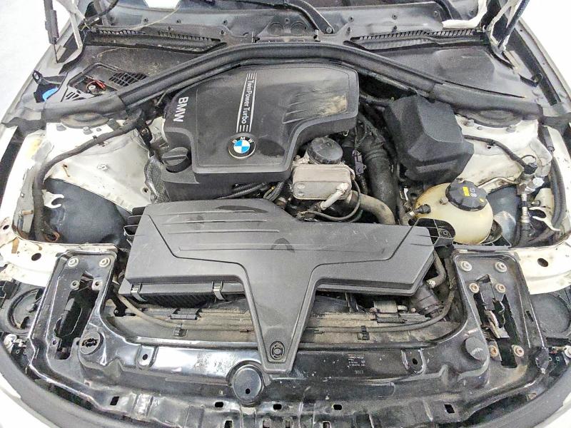 58576646 :رقم المزاد ، WBA8A9C53HK619488 vin ، 2017 Bmw 320 مزاد بيع