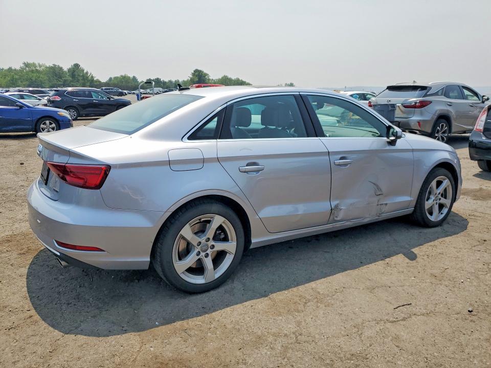 2019 Audi A3 მანქანა იყიდება აუქციონზე, vin: WAUBEGFF5K1017420, აუქციონის ნომერი: 61412946