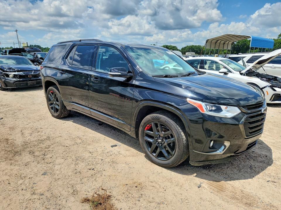 Продажа на аукционе авто 2020 Chevrolet Traverse, vin: 1GNEVKKW0LJ135957, номер лота: 60975646