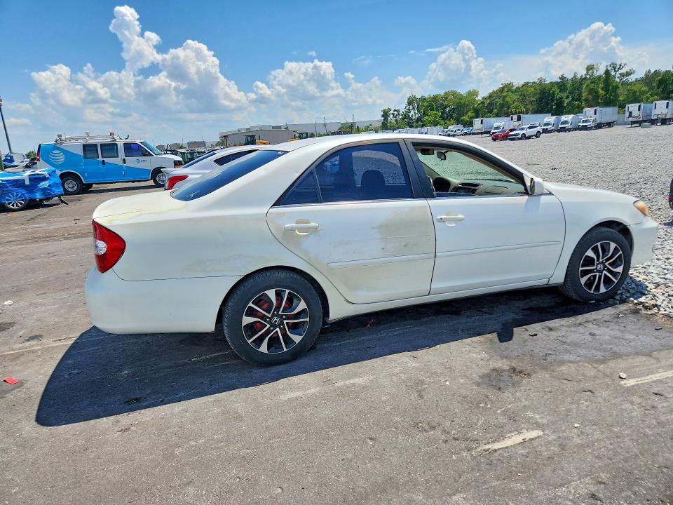 59675856 :رقم المزاد ، JTDBE32K740282587 vin ، 2004 Toyota Camry مزاد بيع