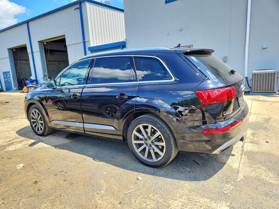 60319626 :رقم المزاد ، WA1LAAF72KD046682 vin ، 2019 Audi Q7 مزاد بيع