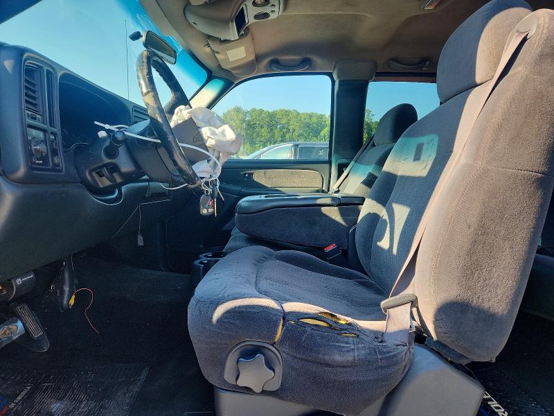 Продажа на аукционе авто 2002 Chevrolet Silverado, vin: 2GCEC19V621288423, номер лота: 60040736