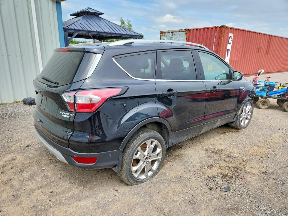 Продажа на аукционе авто 2017 Ford Escape, vin: 1FMCU9J98HUD00131, номер лота: 50758566