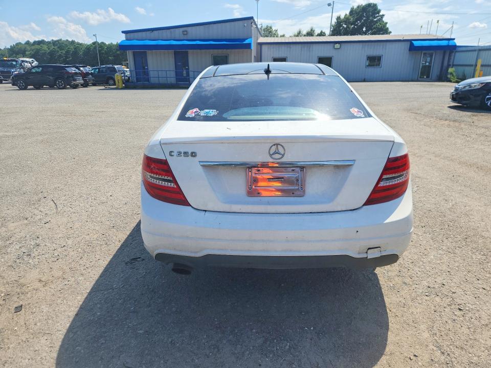Продаж на аукціоні авто 2013 Mercedes-benz C, vin: WDDGJ4HB7DG052513, номер лоту: 60495096
