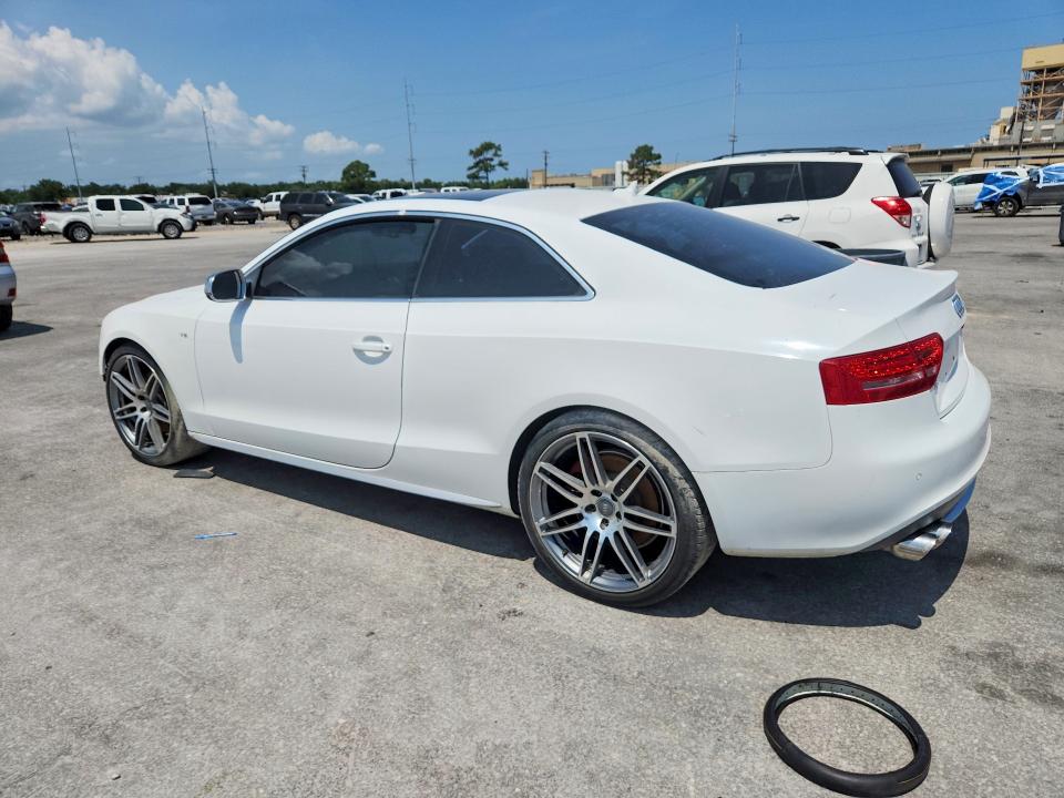 63588166 :رقم المزاد ، WAUCVAFR6BA019298 vin ، 2011 Audi S5 مزاد بيع