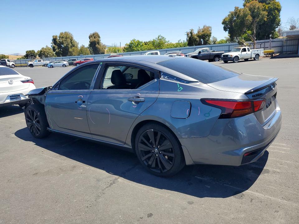 60216546 :رقم المزاد ، 1N4BL4CV0NN341588 vin ، 2022 Nissan Altima مزاد بيع