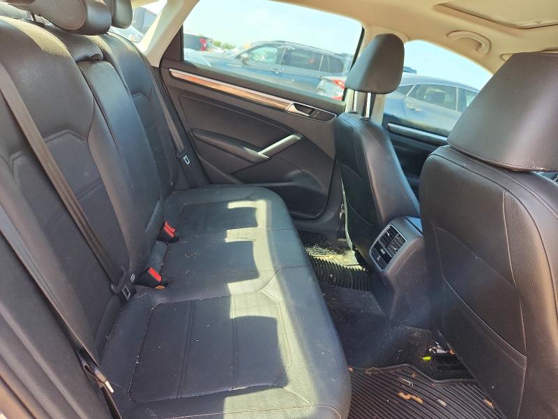 Продажа на аукционе авто 2017 Volkswagen Passat, vin: 1VWBT7A39HC012821, номер лота: 61311366