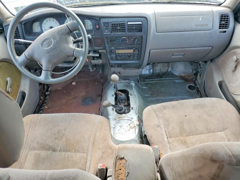 2001 Toyota Tacoma მანქანა იყიდება აუქციონზე, vin: 5TEWM72N21Z823661, აუქციონის ნომერი: 63163056