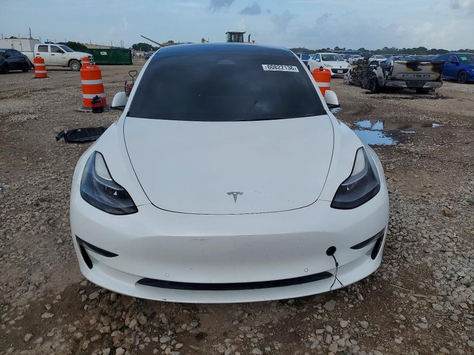 60822136 :رقم المزاد ، 5YJ3E1EA7NF289070 vin ، 2022 Tesla Model 3 مزاد بيع
