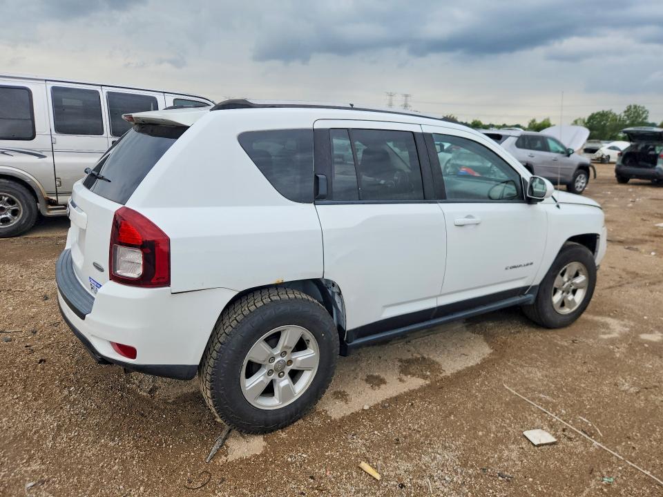 63210856 :رقم المزاد ، 1C4NJCEA1GD744585 vin ، 2016 Jeep Compass مزاد بيع